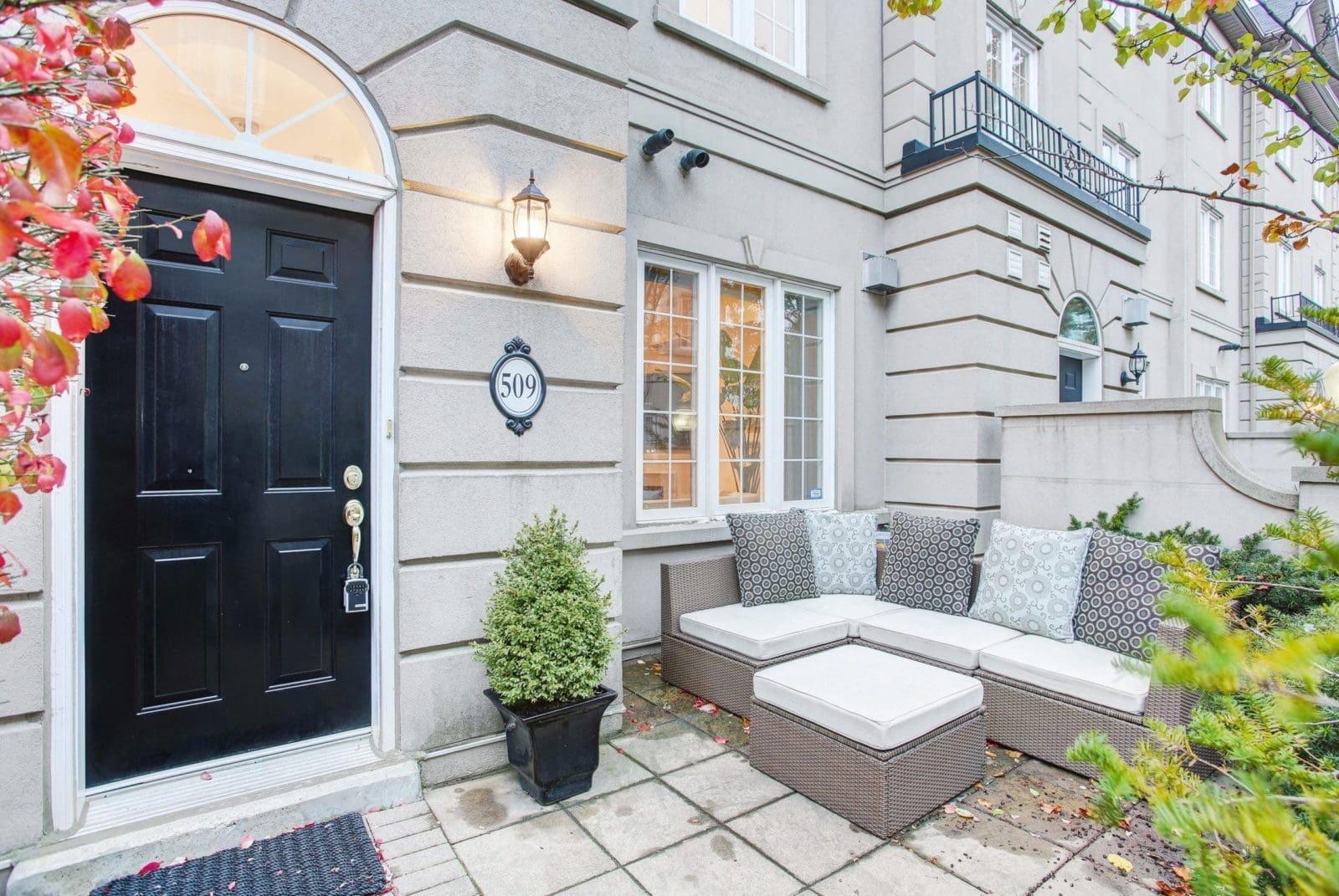 How to Boost your Curb Appeal for a Fall/Winter House Sale